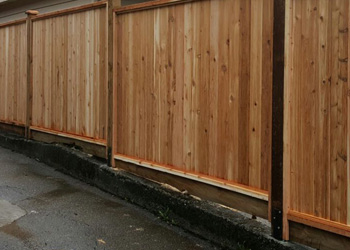 Cedar Fence on the Concreate.jpg