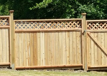 Diagonal Lattice Fence.jpg